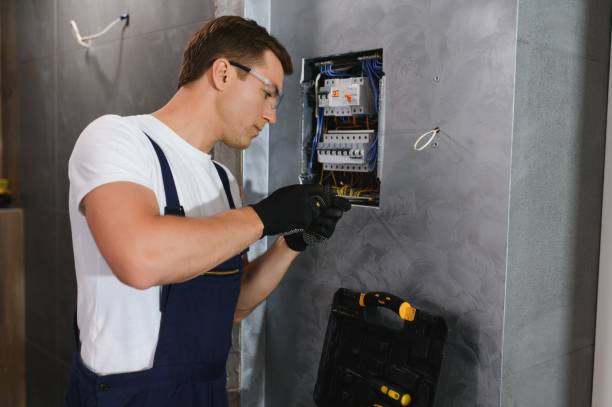 Best Licensed Electrician  in Benbrook, TX